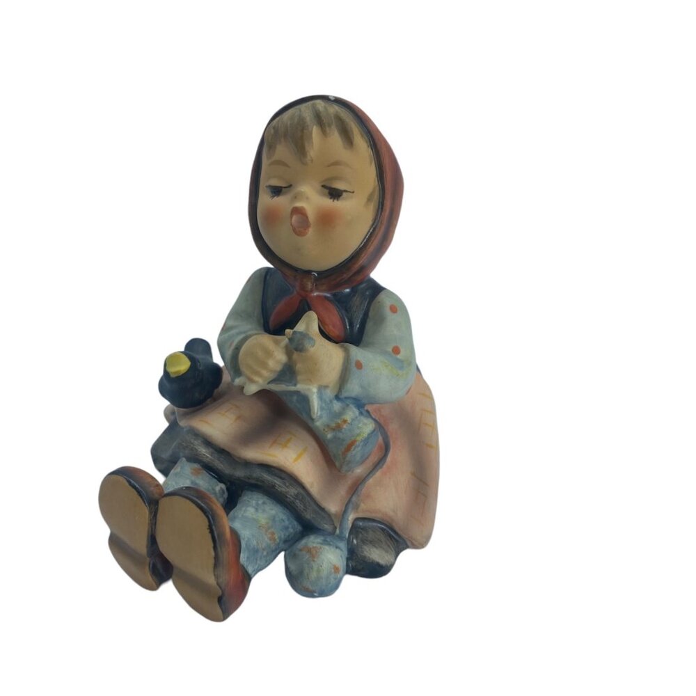 Vtg Goebel‎ West Germany Hummel 69 Happy Pastime Figurine Knitting Bird Singing